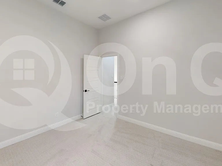 10678 Grayhead Dr — Photo 10