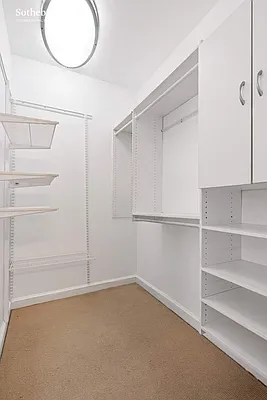 Sold by Sotheby's International Realty | media 23