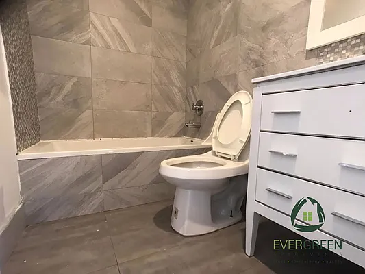 Rented by Evergreen Apartments BK | media 50