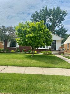 869 Pagel Ave, Lincoln Park, MI, 48146