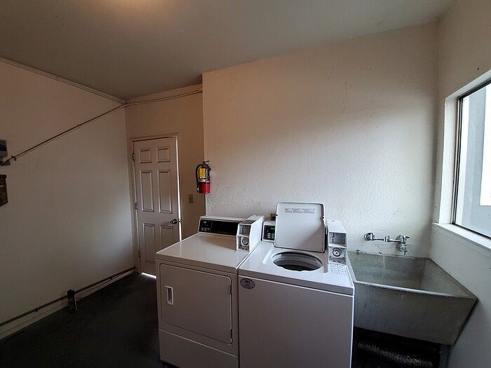 1st image of 3317 Edison Ave #3317