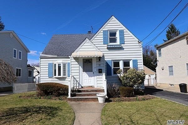 1st image of 31 Heywood St