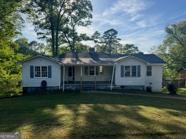 217 Central Lake Cir, Griffin, GA 30223