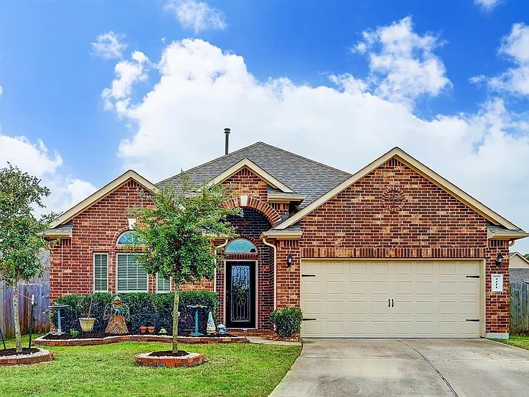 4411 Eclipse Park Ct — Photo 1