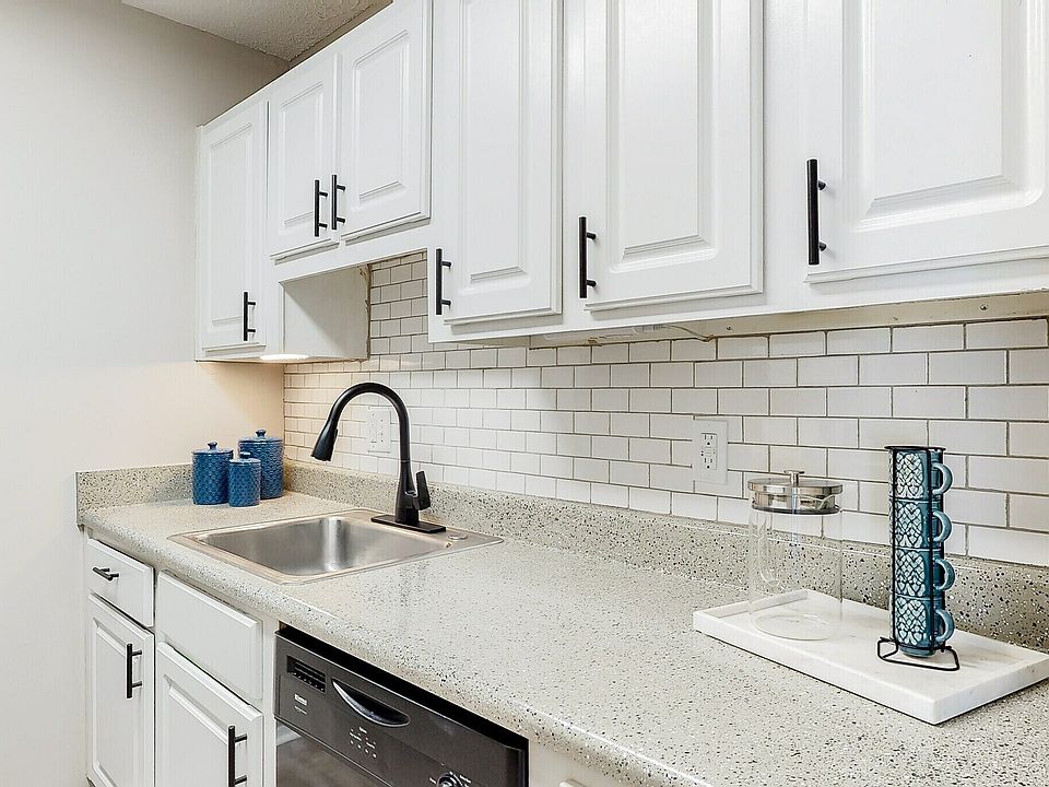 park-west-mobile-al-1bd-1ba-661sf (2)