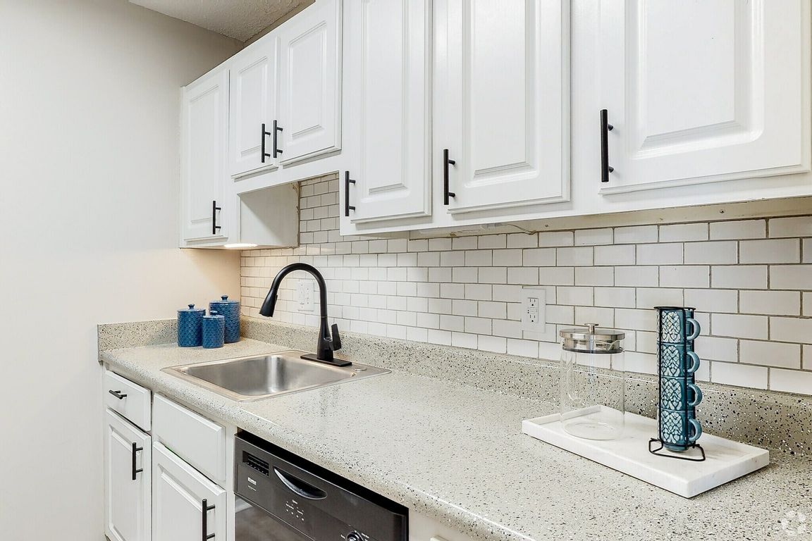park-west-mobile-al-1bd-1ba-661sf (2)