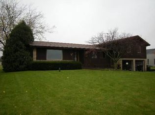 48W717 Immelman Ln, Hampshire, IL 60140