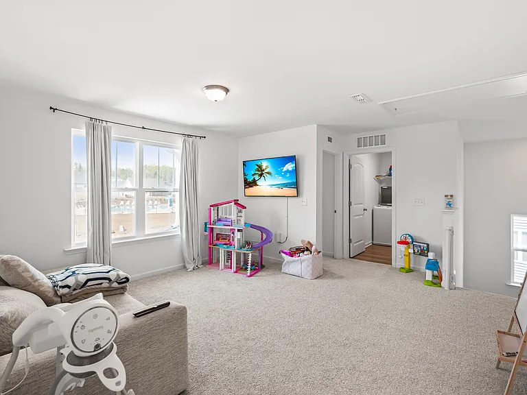 213 Providence Creek Dr — Photo 19