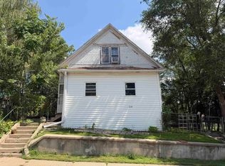 214 Myrtle St, Sioux City, IA 51103