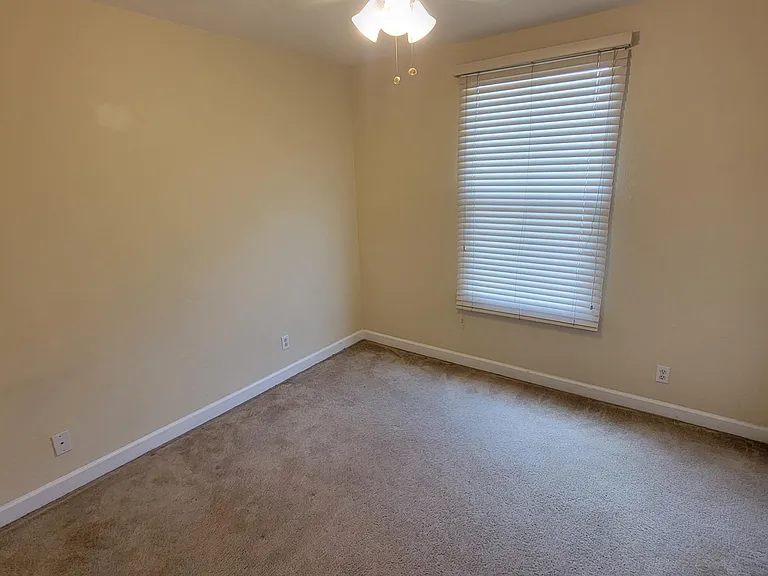 8033 Murano Cir — Photo 11