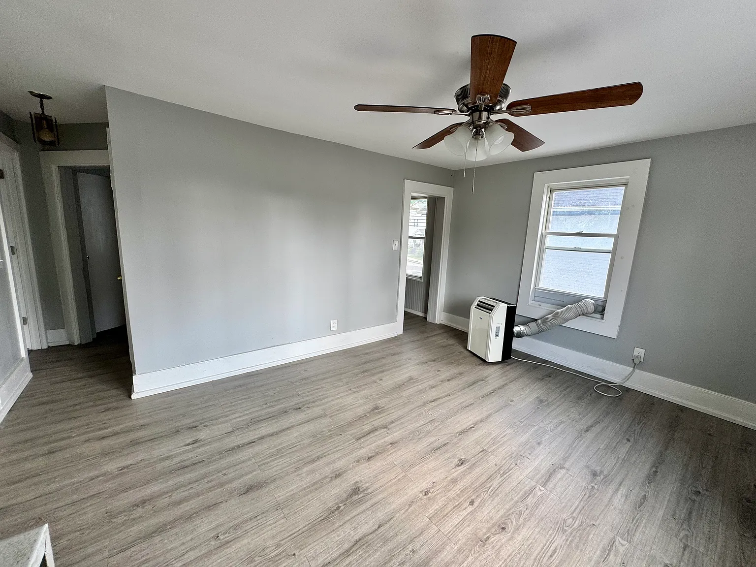 36 Walnut St — Photo 4