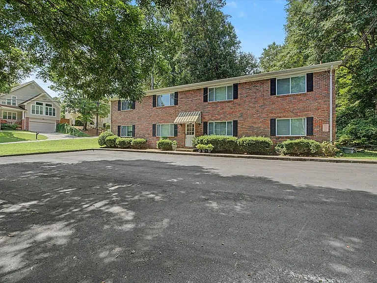 2430 Coosawattee Dr NE #B — Photo 25