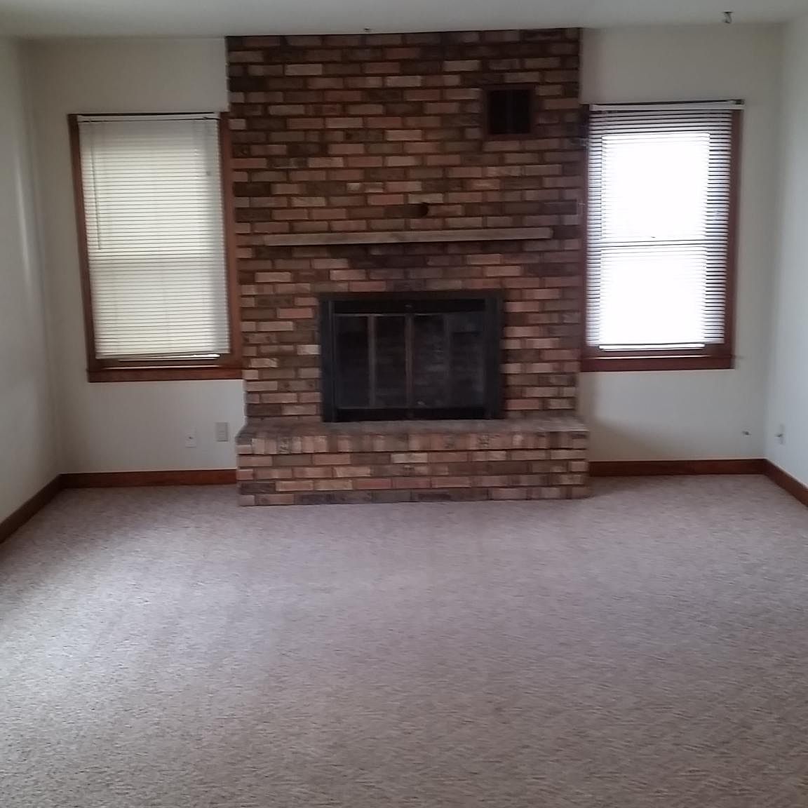 7907 Airport Rd, Middleton, WI 53562 Zillow