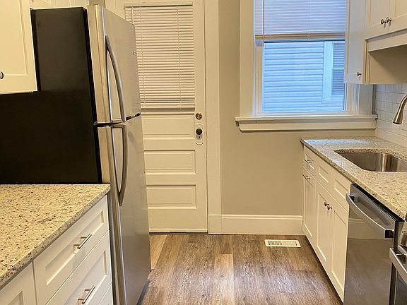 2nd image of 4540 Floral Ave APT 4