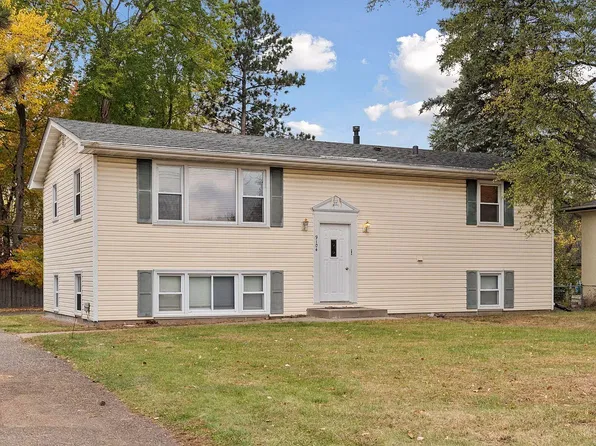 9104 Lexington Ave N, Circle Pines, MN 55014