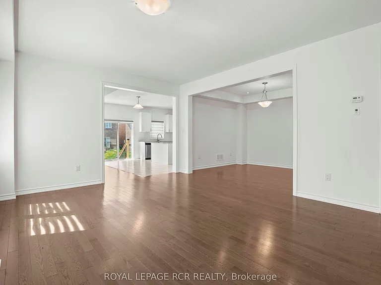 166 Seeley Ave — Photo 6
