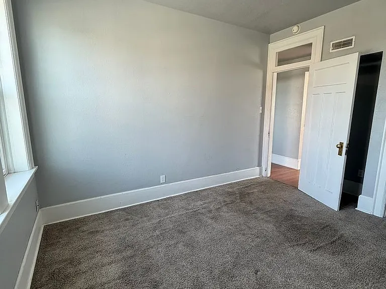 1002 S State St #D — Photo 10