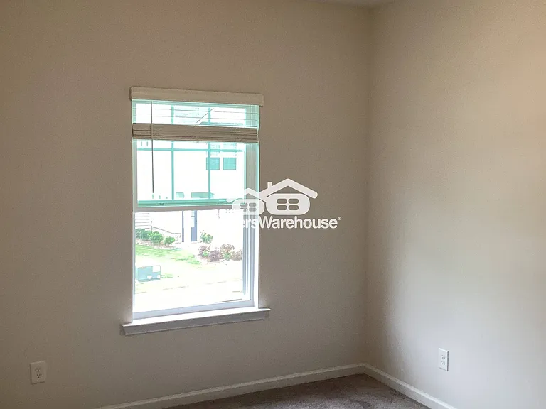 1132 Chastain Dr — Photo 16