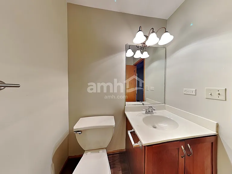 1920 Chestnut Grove Dr — Photo 9