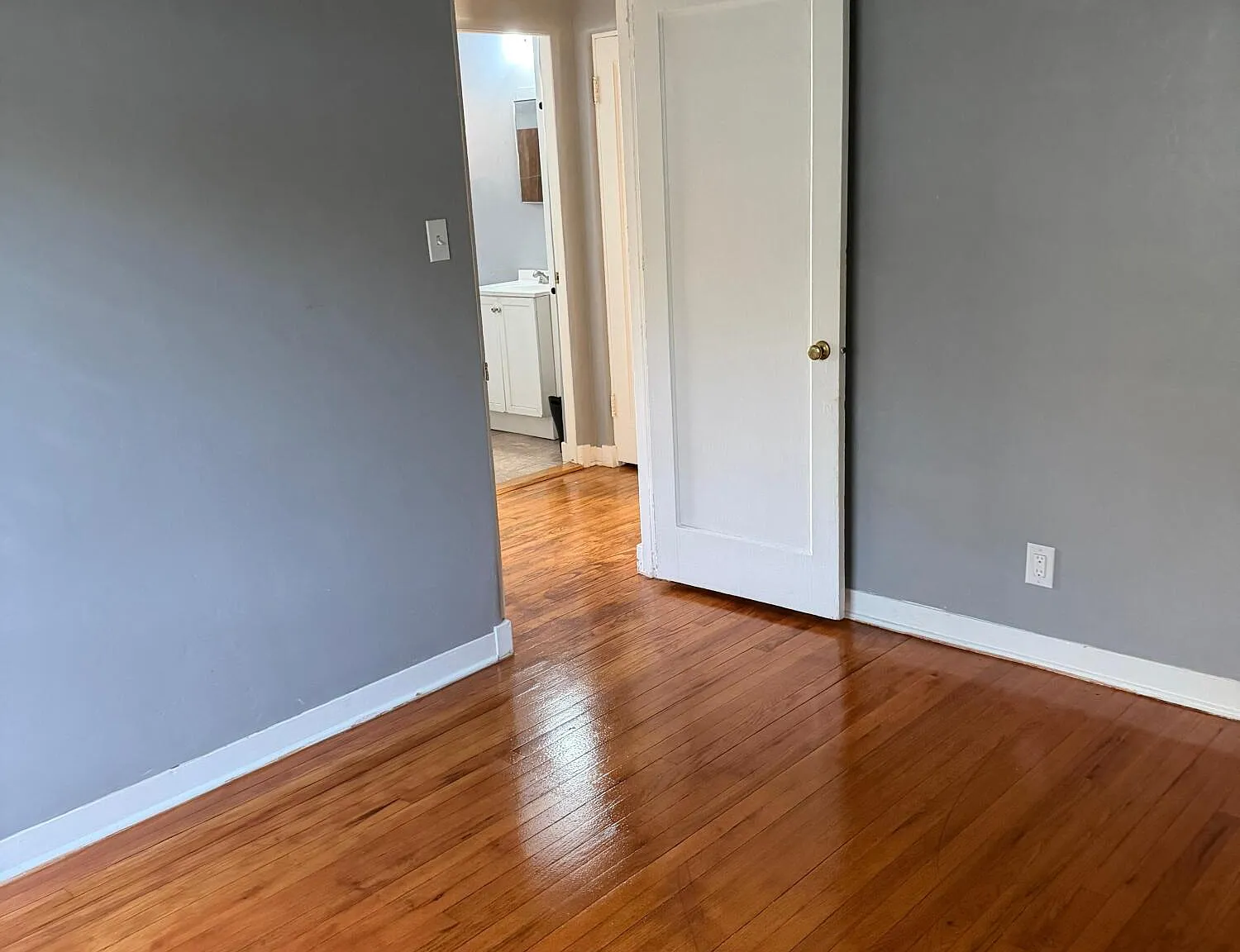 2 bed, 1.0 bath, 1421 sqft, $1,375 — Photo 4