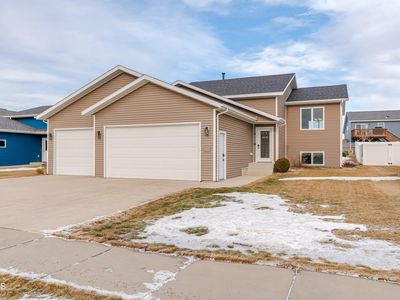 3916 48th St NW, Mandan, ND, 58554
