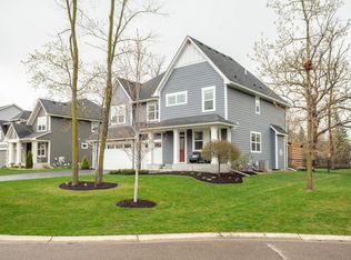 843 Arbor Woods Rd, Victoria, MN 55386