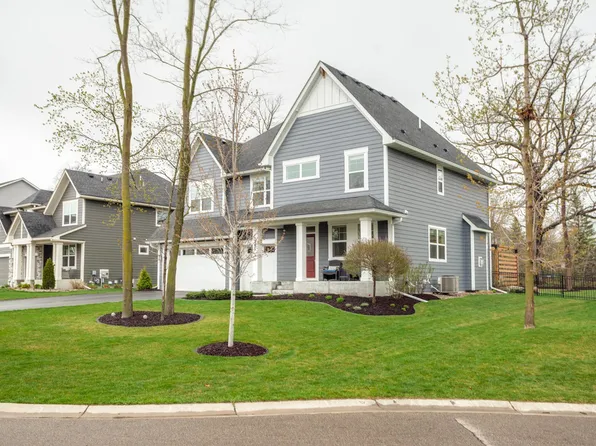 843 Arbor Woods Rd, Victoria, MN 55386