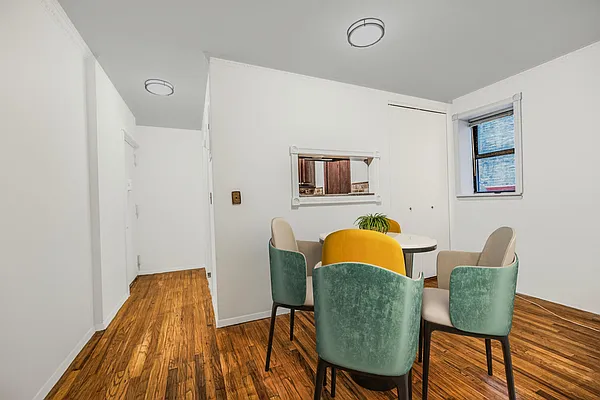 Sold by Iconic Pros Realty | media 2