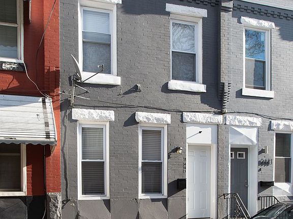 2nd image of 2443 N Douglas St #Pa023501