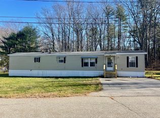 12 Lamprey River Park, Newmarket, NH 03857
