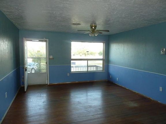 2nd image of 1416 NW 44th St