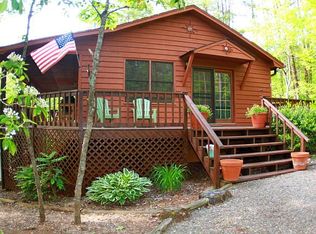 390 Highland Woods Dr, Franklin, NC 28734