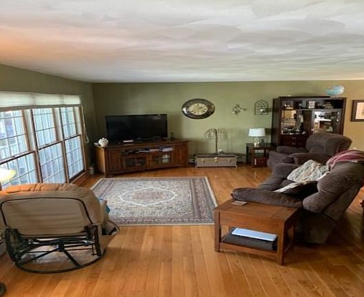 4th image of 45 Clearview Pl