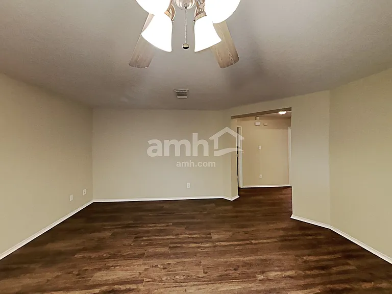 10339 Manor Crk — Photo 6