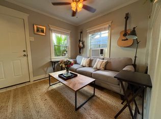 1230 Cortlandt St APT 8, Houston, TX 77008