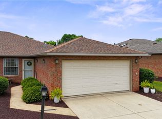 6 Wedgewood Dr, Willard, OH 44890
