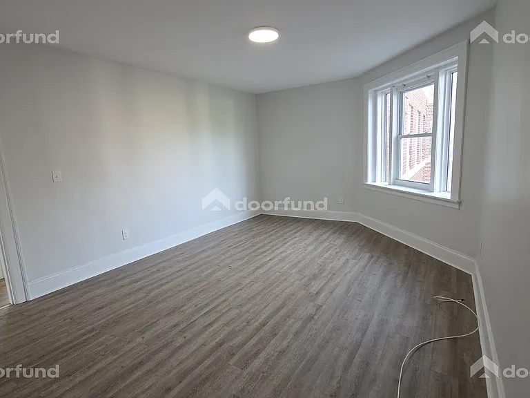 1006 Main St #6 — Photo 11