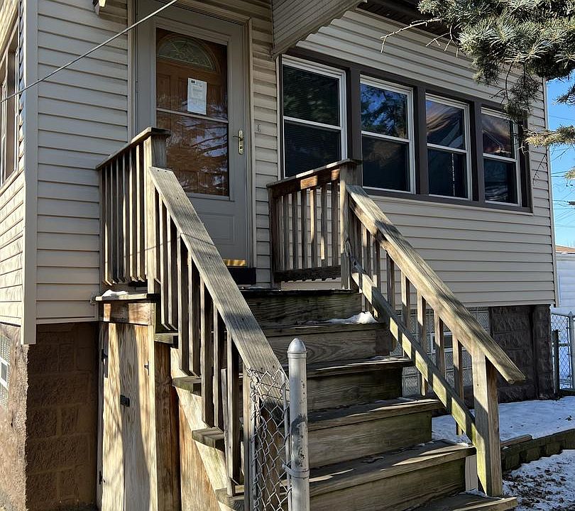 2nd image of 5618 S Austin Ave