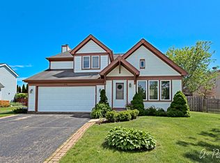 336 Pathway Dr, Lake Villa, IL