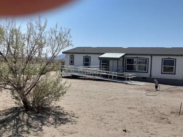 3185 E 4th St, Silver Springs, NV 89429