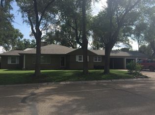 501 W Jayhawk, Plains, KS 67869