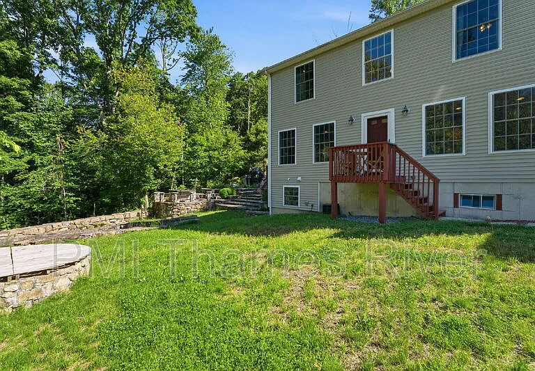 62 Terry Rd — Photo 64