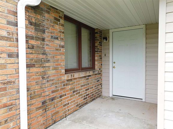 2nd image of 773 Tulip Ln