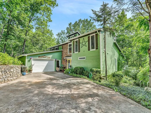 6030 Hardy Rd, Hardy, VA 24101