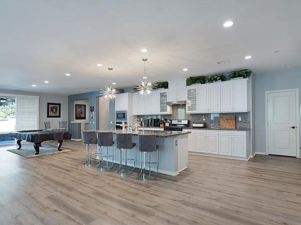 1st image of 34935 Windwood Glen Ln