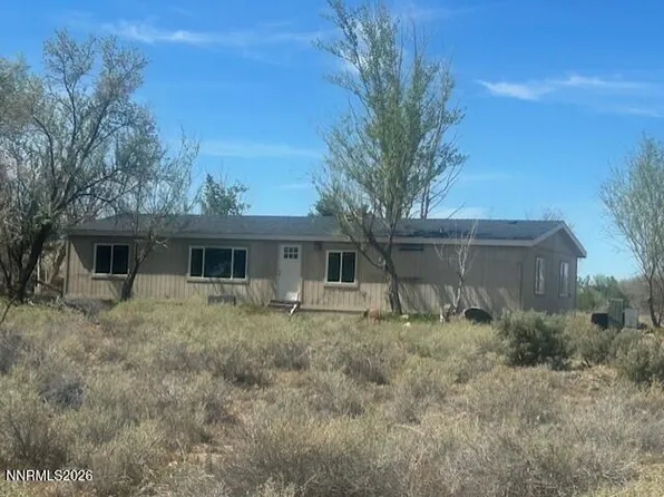 4100 Willow Creek Dr, Fallon, NV 89406