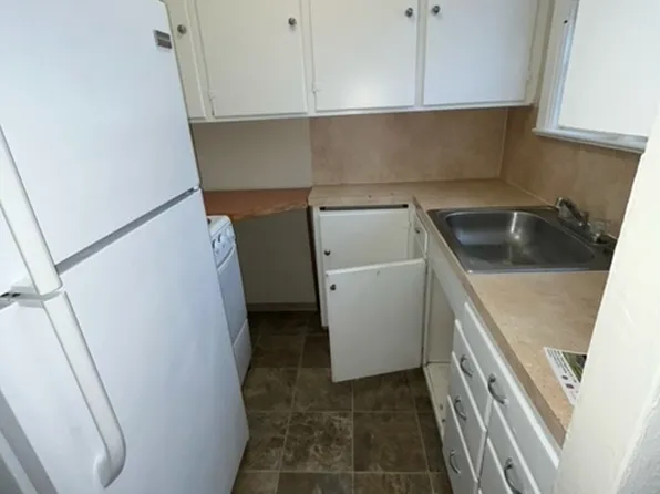 435 NE Oak St #4-1-2, Pullman, WA 99163