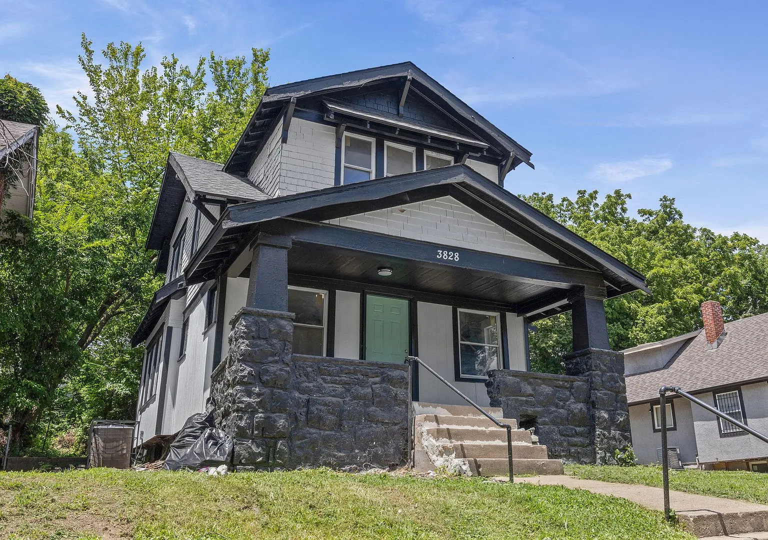 4 Bed 2 Bath Home — Photo 1