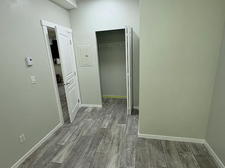 9319 University Cres — Photo 11