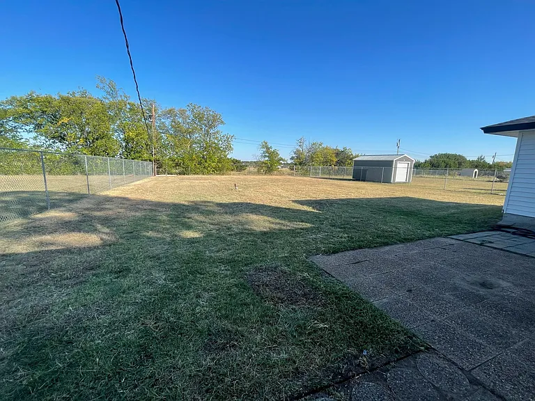 532 Highpoint Dr — Photo 10